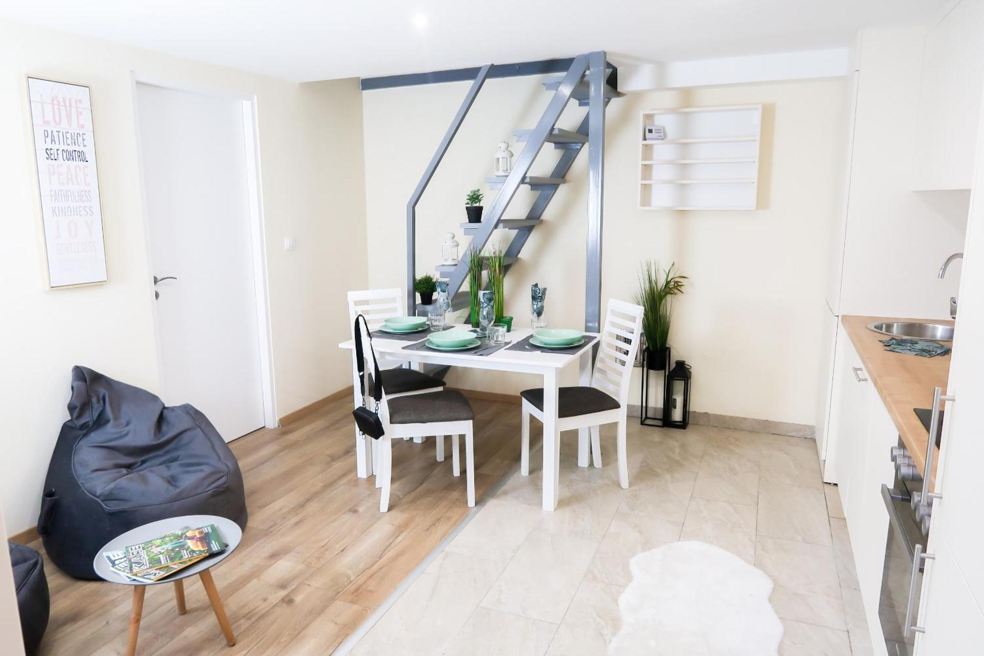 Budapest City Center, Nicely Renovated Apartment With 3 Bedrooms Budapeste Exterior foto