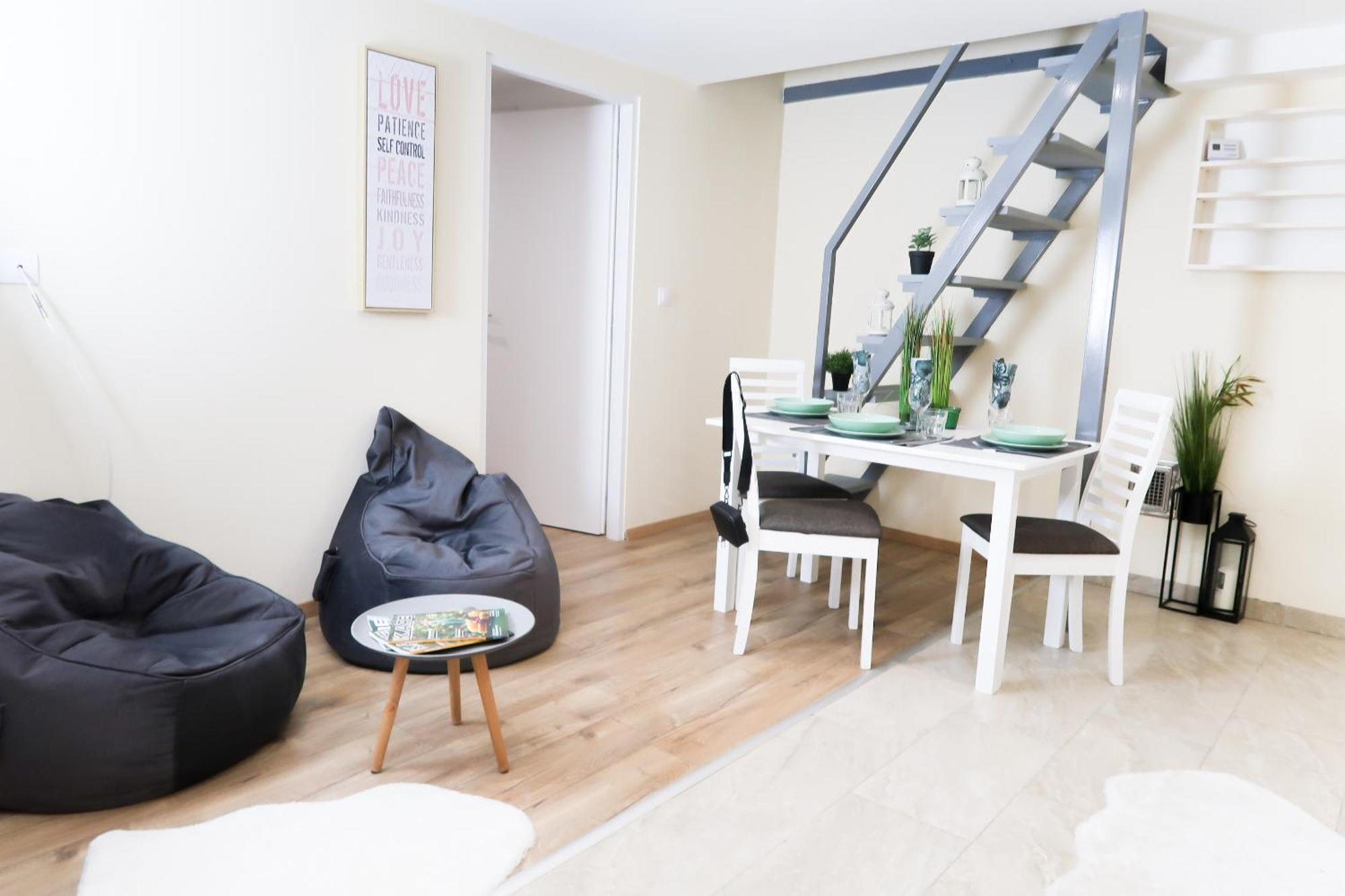 Budapest City Center, Nicely Renovated Apartment With 3 Bedrooms Budapeste Exterior foto