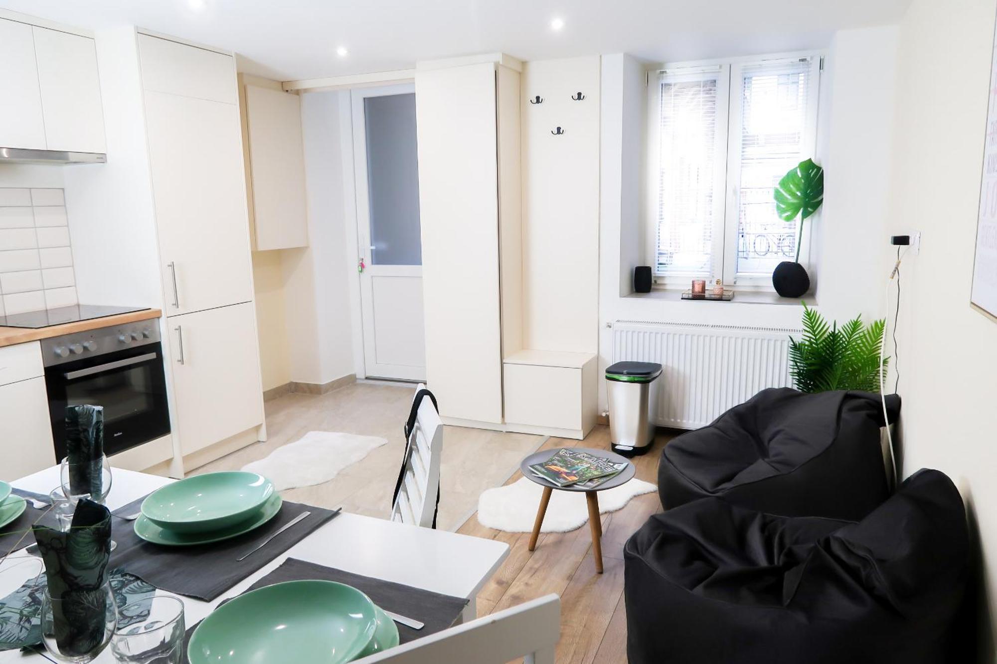 Budapest City Center, Nicely Renovated Apartment With 3 Bedrooms Budapeste Exterior foto